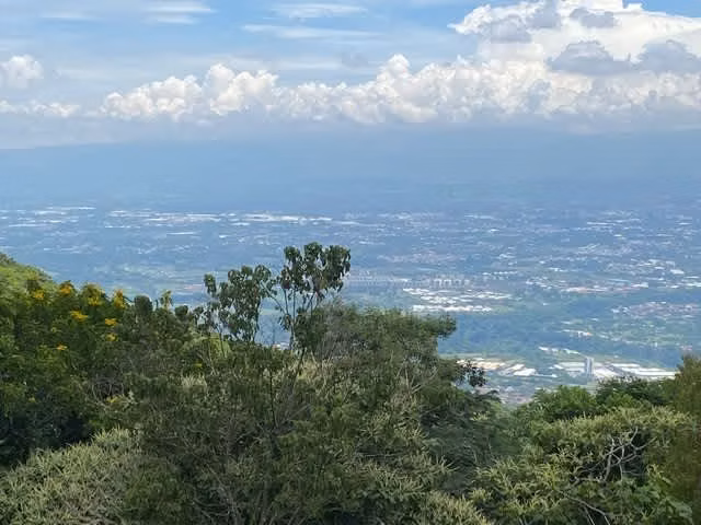 Venta de Lotes con Vista Inmejorable, Santa Ana. 4724 - Imagen 7