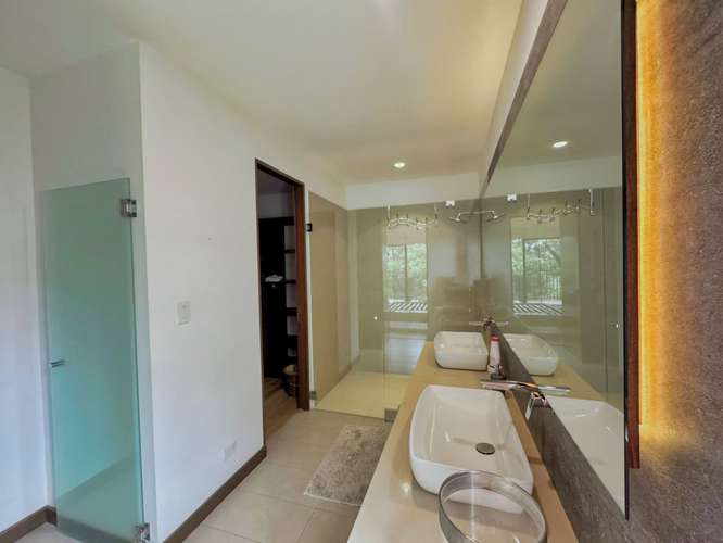 CASA MODERNA EN CONDOMINIO LOS LAURELES – TU REFUGIO IDEAL - Imagen 11