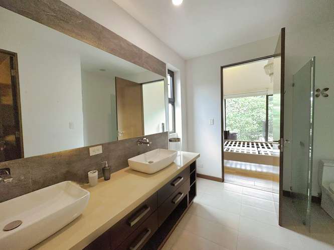 CASA MODERNA EN CONDOMINIO LOS LAURELES – TU REFUGIO IDEAL - Imagen 13