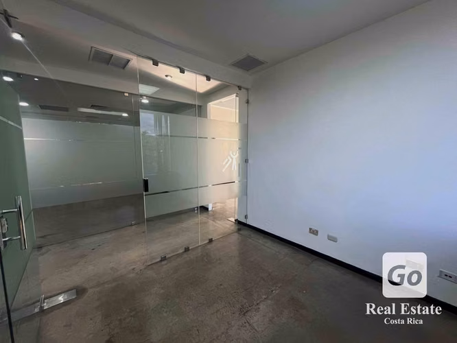 Alquiler de Oficina en Ofiplaza del Este, San Pedro, Montes de Oca