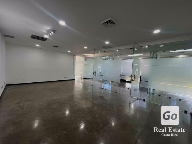 Alquiler de Oficina en Ofiplaza del Este, San Pedro, Montes de Oca