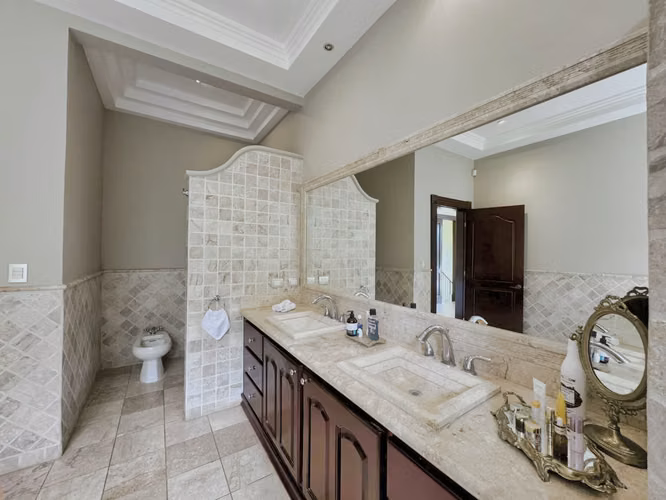 ALQUILER | VENTA DE CASA - VILLA REAL  - Imagen 3