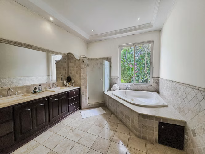 ALQUILER | VENTA DE CASA - VILLA REAL  - Imagen 4