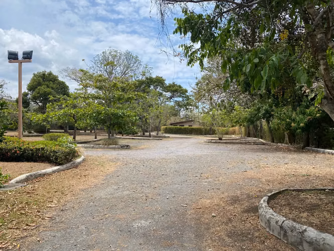 Venta de Propiedad Grande en Piedades, Santa Ana. 4585 - Imagen 4