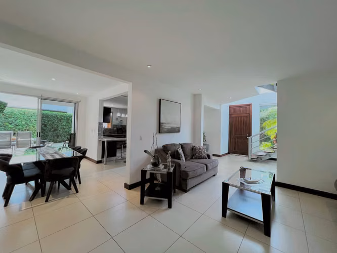 VENTA DE CASA - SANTA ANA - Imagen 10