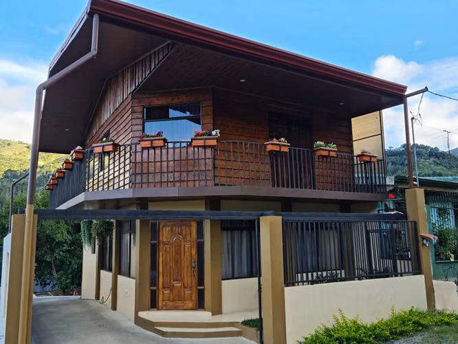 CA-741 - Venta de Casa en Tablón, El Guarco, Cartago