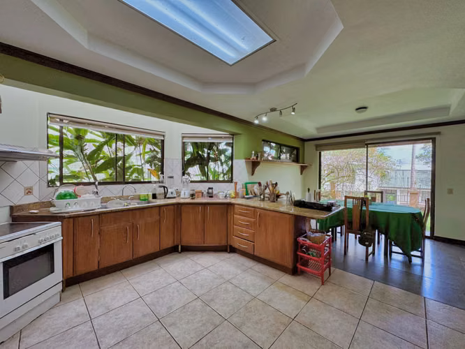 ALQUILER DE CASA EN CONDOMINIO - SAN ANTONIO, ESCAZÚ - Imagen 3