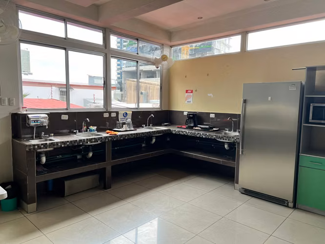 Precio Rebajado! Venta de Casa Comercial acondicionada para Oficinas 5215 - Imagen 16