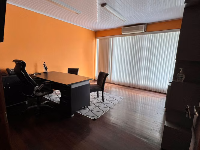 Alquiler Casa Comercial para Oficinas. 5216