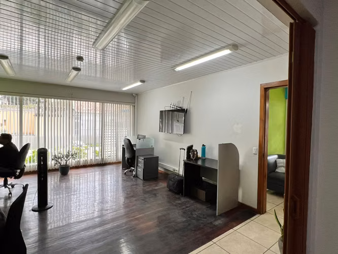 Alquiler Casa Comercial para Oficinas. 5216