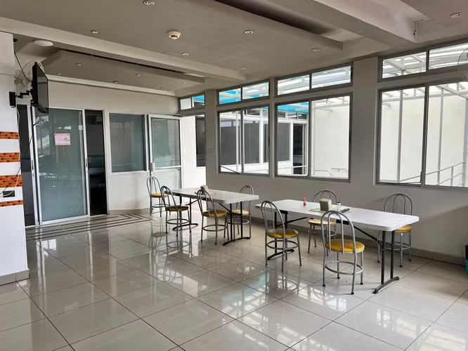 Alquiler Casa Comercial para Oficinas. 5216