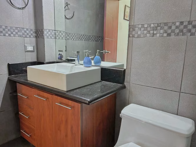 ALQUILER DE CASA EN CONDOMINIO - PIEDADES, SANTA ANA - Imagen 13