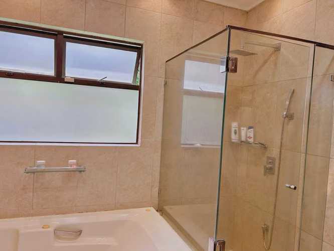 ALQUILER DE CASA EN CONDOMINIO - PIEDADES, SANTA ANA - Imagen 9
