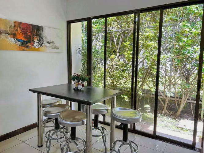 ALQUILER DE CASA EN CONDOMINIO - PIEDADES, SANTA ANA - Imagen 10