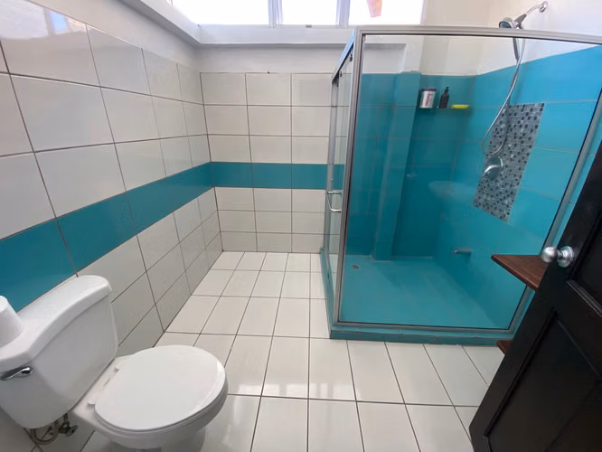Venta de casa con habitación en primer planta en Condominio, Curridabat, San José, #4378 - Imagen 16