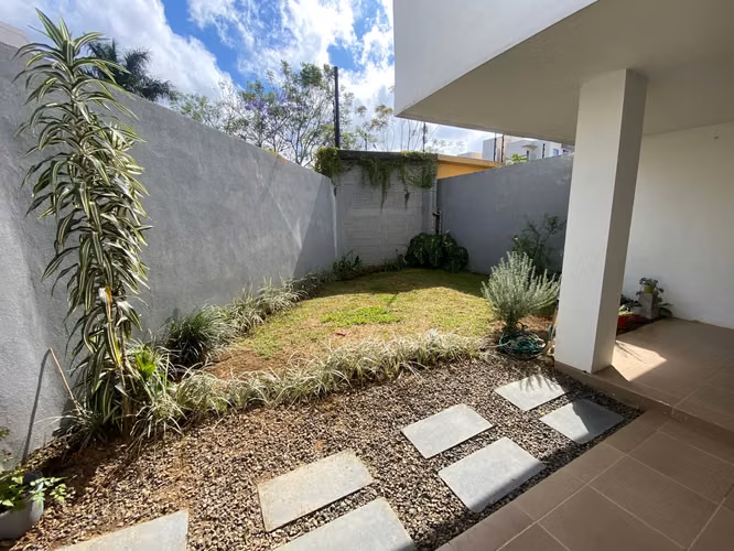 Venta de casa con habitación en primer planta en Condominio, Curridabat, San José, #4378 - Imagen 8