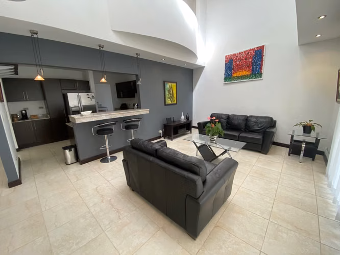 Venta de casa con habitación en primer planta en Condominio, Curridabat, San José, #4378 - Imagen 5