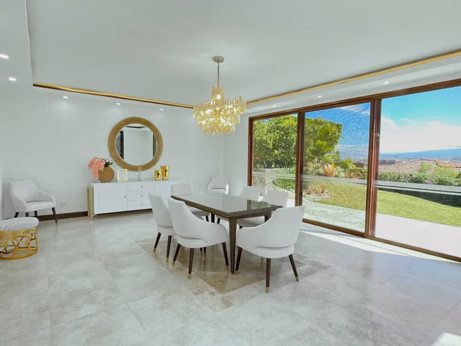 VENTA DE CASA EN CERRO REAL - ESCAZÚ - Imagen 4