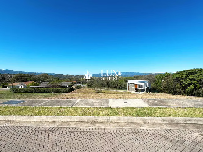 Venta de lote en Hacienda Espavel de 844 m2 - La Guácima de Alajuela - Imagen 2