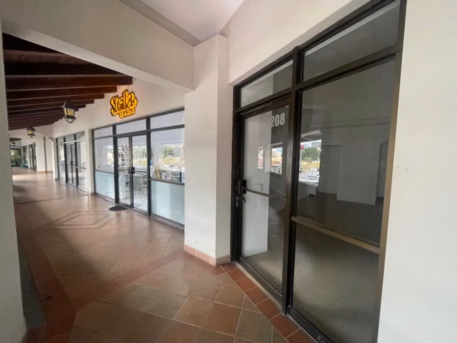 ALQUILER DE LOCAL U OFICINA EN PISO 2 por MULTIPLAZA ESCAZÚ - Imagen 2