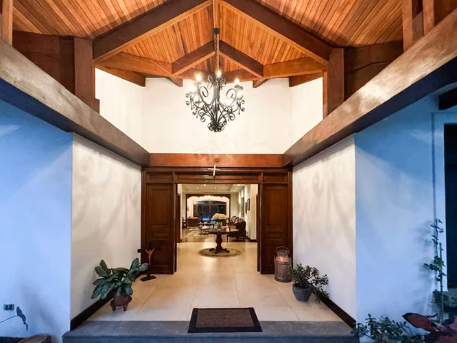 Se vende Propiedad de lujo en Río Oro, Santa Ana (MA). - Imagen 2