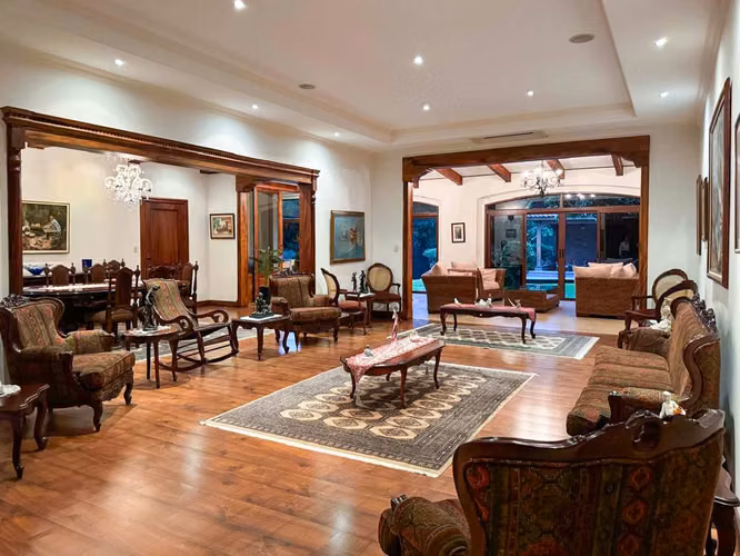 Se vende Propiedad de lujo en Río Oro, Santa Ana (MA). - Imagen 4