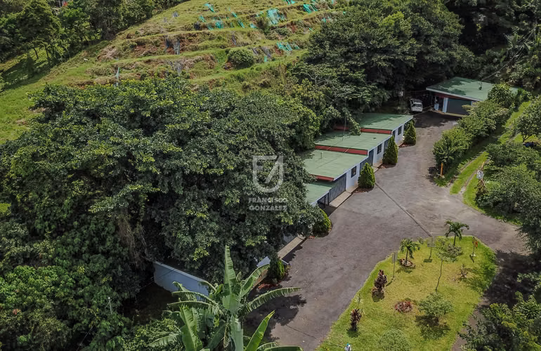 Sarchí/Villas-Cabinas a la venta – Inversión