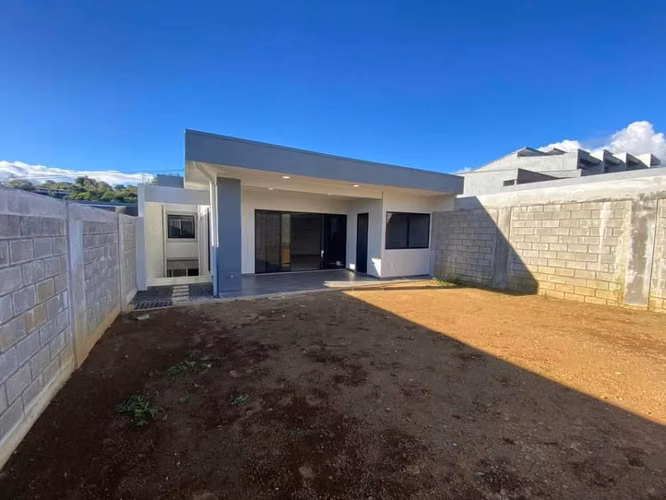 VENDO  CASA MODERNA NUEVA EN BARBA DE HEREDIA - Imagen 3