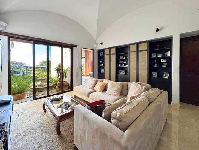 Se vende Casa de lujo de 1 planta en Condominio Gregal, Tres Ríos (AD)