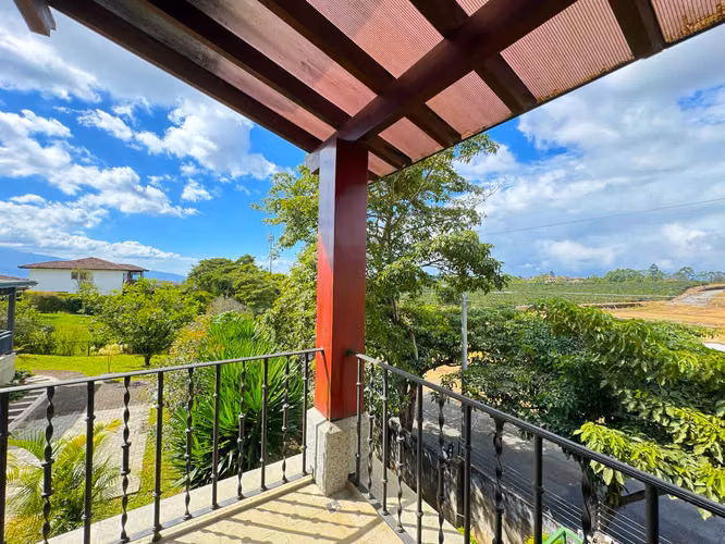Se vende Casa de lujo de 1 planta en Condominio Gregal, Tres Ríos (AD)