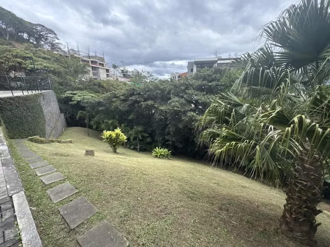 VENTA ESCAZÚ GANGA MANSION CON VISTAS EN JABONCILLOS SE FINANCIA O SE RECIBE