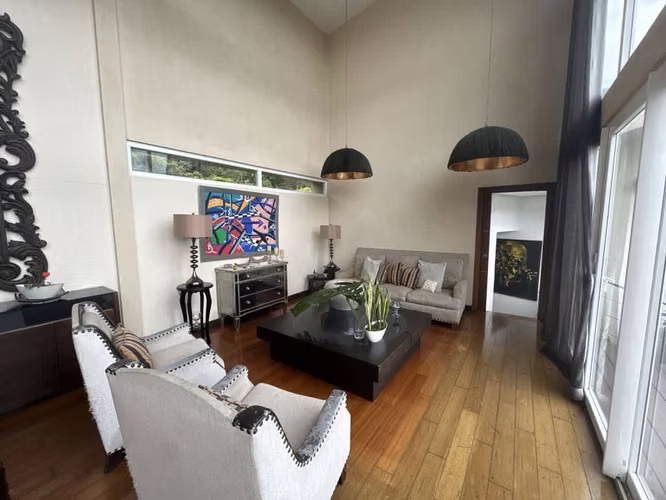 VENTA ESCAZÚ GANGA MANSION CON VISTAS EN JABONCILLOS SE FINANCIA O SE RECIBE