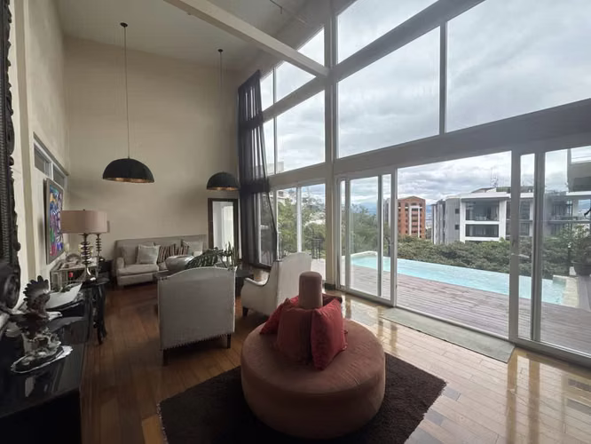 VENTA ESCAZÚ GANGA MANSION CON VISTAS EN JABONCILLOS SE FINANCIA O SE RECIBE