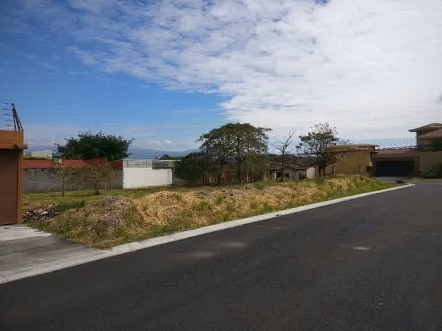 Venta de Terreno Residencial La Caraña, Piedades, Santa Ana. 5630