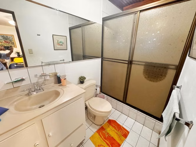 VENTA DE CASA INDEPENDIENTE EN RHOMOSER