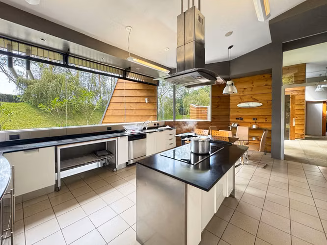 Se vende Casa de lujo, contemporánea de una planta, Tres Ríos (AD). - Imagen 7