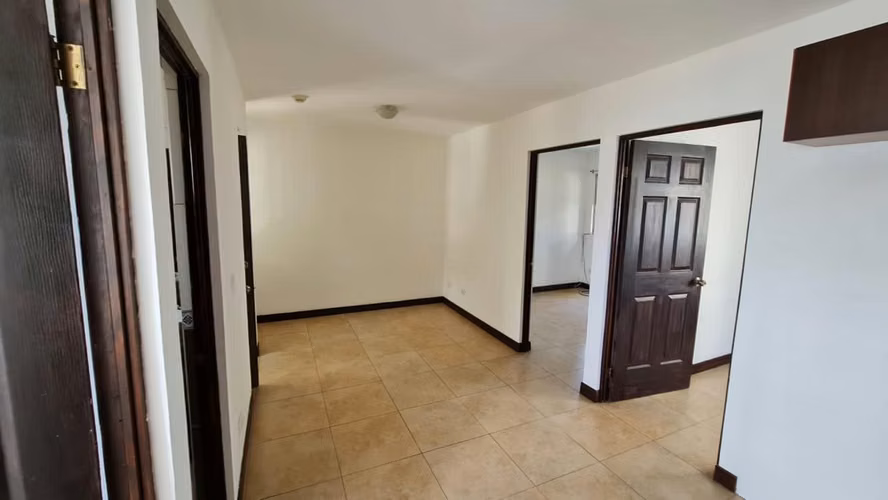 Venta de Apartamento Piso 3 - por Multicentro Desamparados ID 5563 - Imagen 5