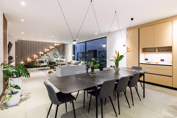 4 HABITACIONES. Planta baja, Piscina  En Heredia FRANCOSTA