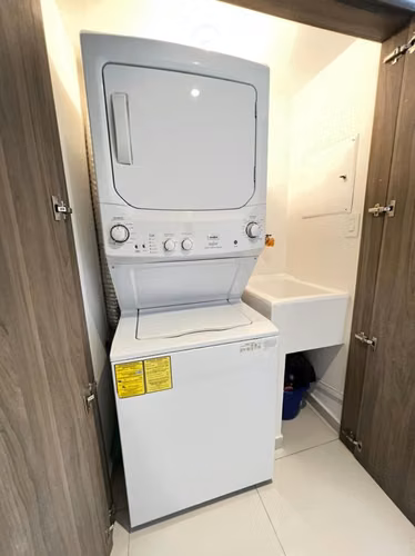 APARTAMENTO AMUEBLADO Y ALQUILADO VENTA PARADISUS ROHRMOSER MB111