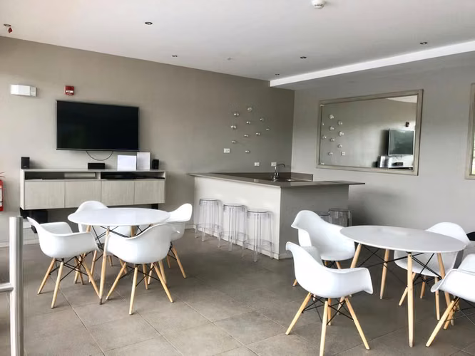 APARTAMENTO AMUEBLADO Y ALQUILADO VENTA PARADISUS ROHRMOSER MB111
