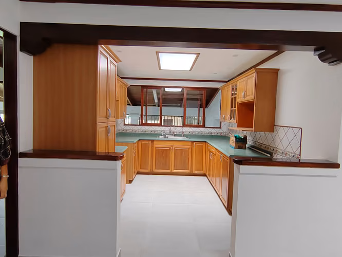 id #38201 En venta amplia casa de una planta en Curridabat