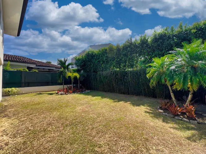 ALQUILER DE CASA EN CONDOMINIO - SANTA ANA - Imagen 5