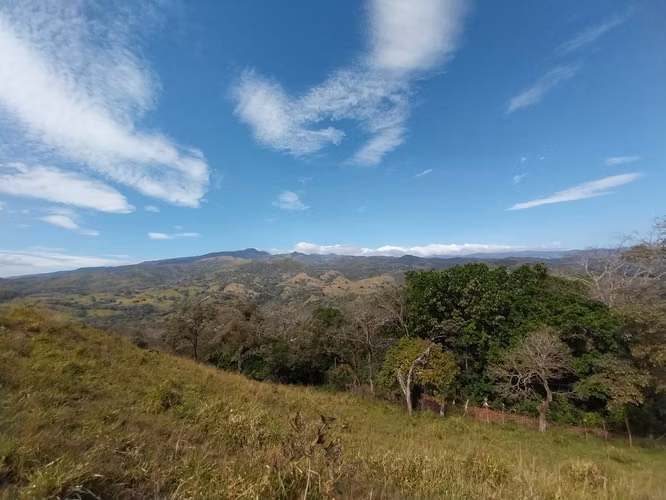 Venta de terreno en Mesetas, San Jerónimo, Esparza