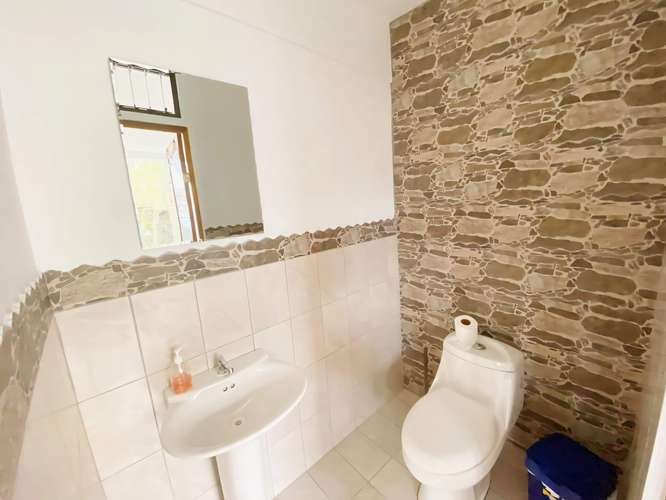 Venta de Casa de uso mixto en Guayabos de Curridabat - Imagen 20