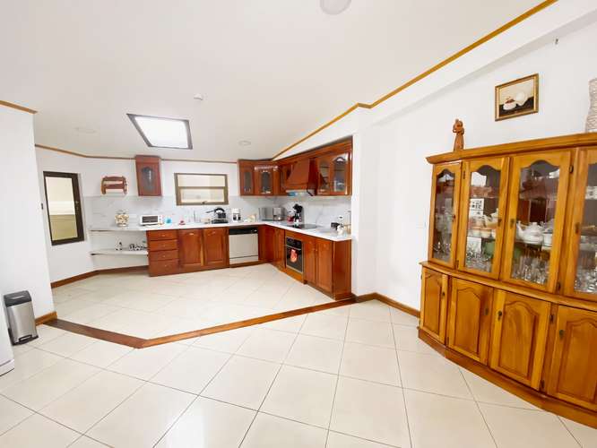 Venta de Casa de uso mixto en Guayabos de Curridabat - Imagen 4