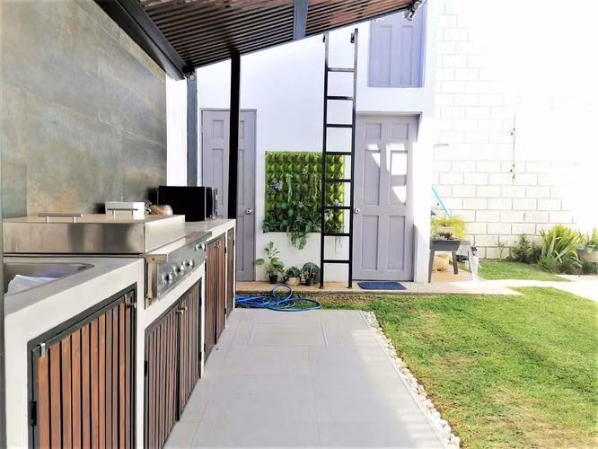 Venta de amplia casa , Curridabat id #35048