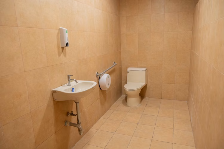 Venta de Edificio con USO MIXTO en Sabana, San José. ID 38293 - Imagen 12