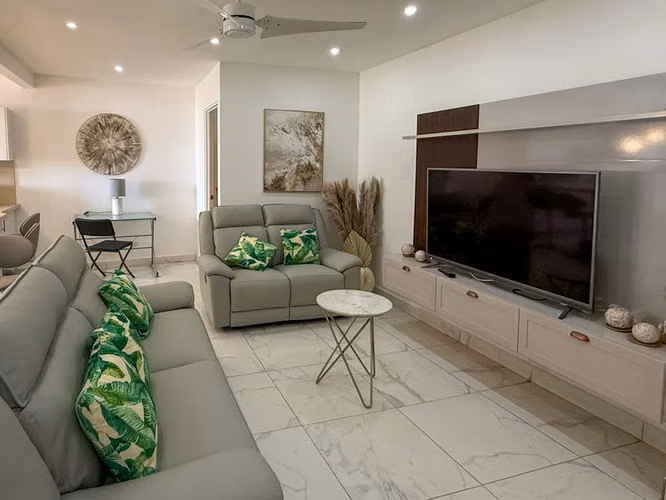 Encantadora Casa Remodelada con Apartamento para Alquiler a Corto Plazo en San José, Costa Rica - En Venta ID 23083 - Imagen 6