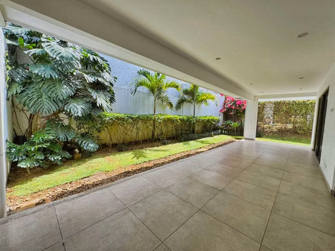 ALQUILER DE CASA EN CONDOMINIO -  ESCAZÚ - Imagen 7