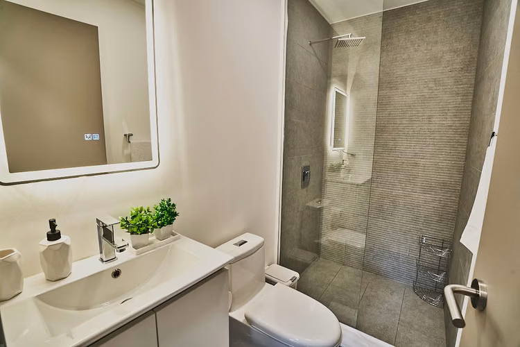 Condominio Núcleo Sabana/ amueblado/ 2 habitaciones/ 1 parqueo - Imagen 9